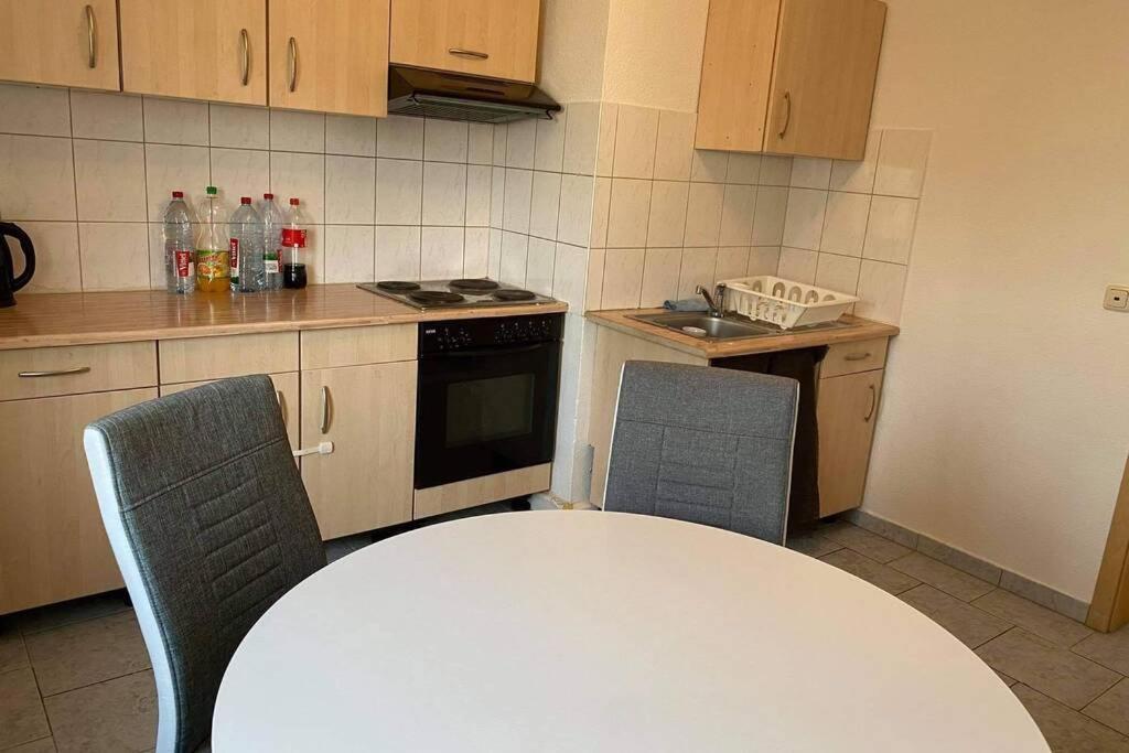 Beste Lage In Rostock: 2-Zimmerwohnung Mit Balkon Im 1.Og Exterior foto